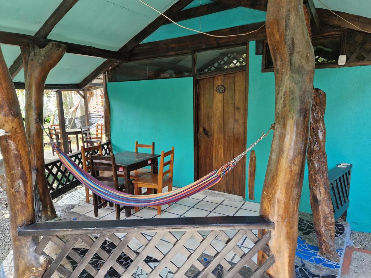 Playa Negra Brewing Beachfront Hotel Puerto Viejo de Talamanca Экстерьер фото