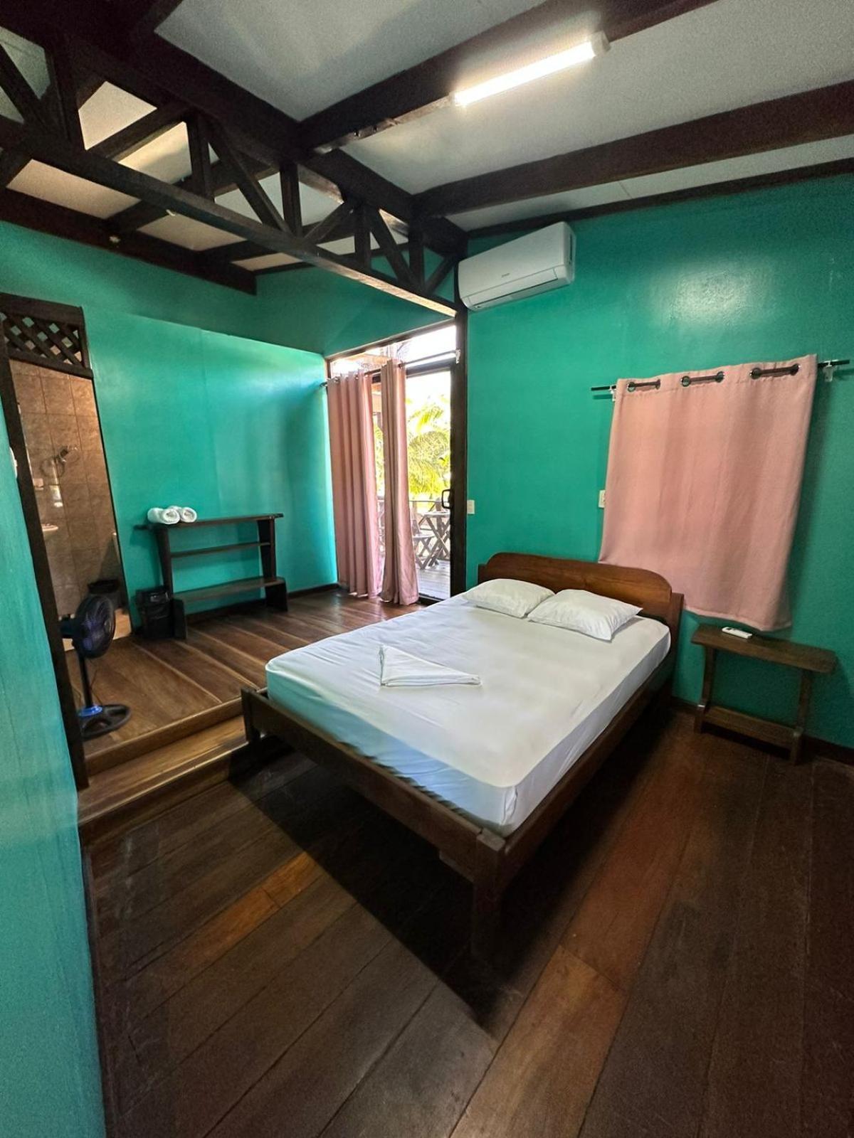 Playa Negra Brewing Beachfront Hotel Puerto Viejo de Talamanca Экстерьер фото