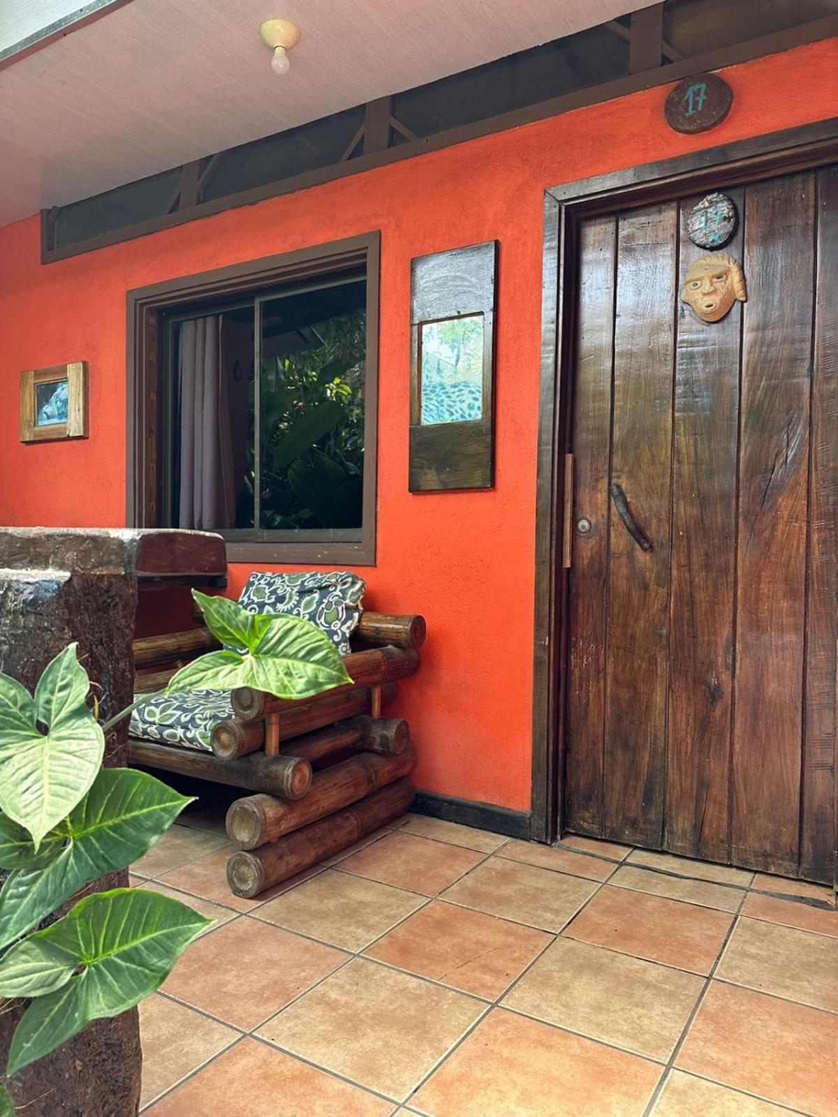 Playa Negra Brewing Beachfront Hotel Puerto Viejo de Talamanca Экстерьер фото